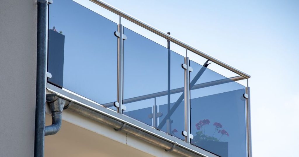 Guarda-corpo de vidro em São José do Rio Preto